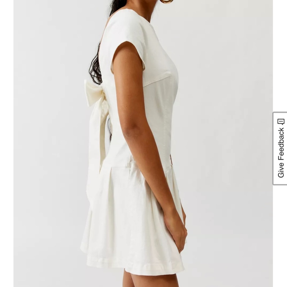 Urban Outfitters White Open-Back Mini Dress with Bow - Picture 3 of 7